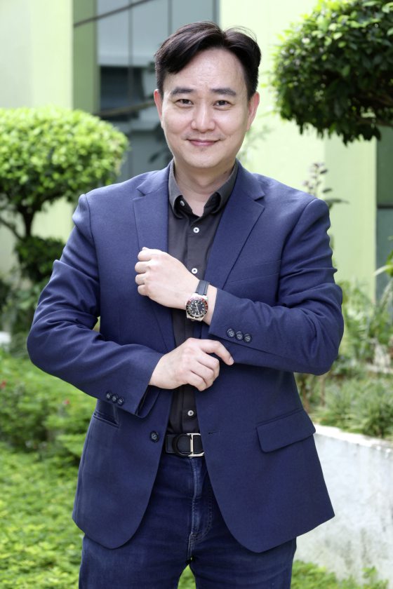 排除角膜病变 瞳孔异常 高龄无碍！无刀白内障手术适合99%患者
