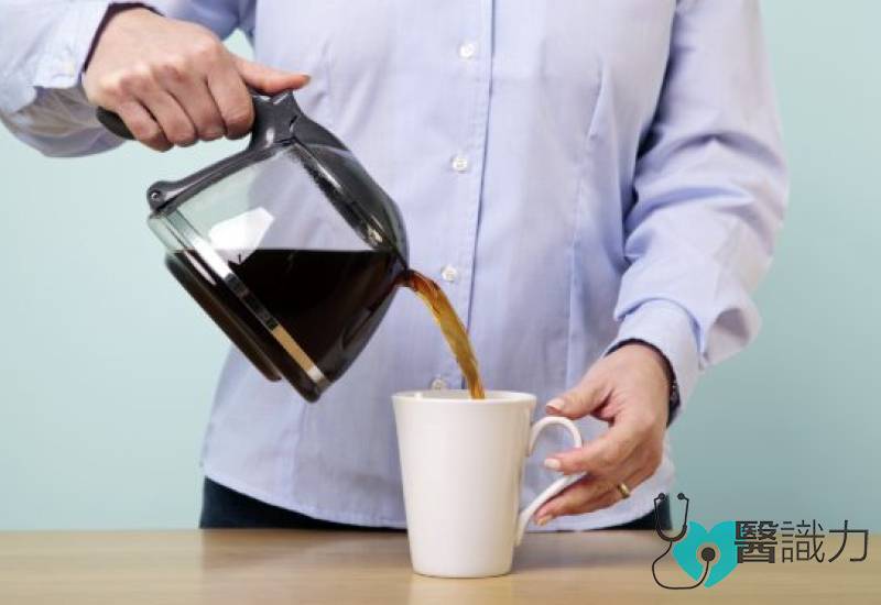 问医, 薛汉飞, 咖啡, 咖啡因中毒, 戒咖啡瘾, 低因咖啡, 咖啡因, caffeine, caffeine withdrawal, caffeine intoxication, coffee