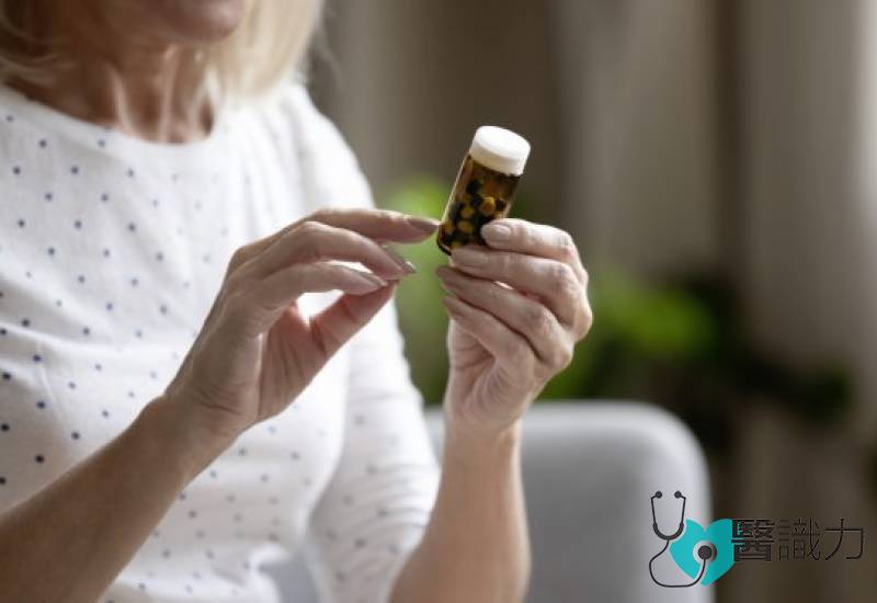 问医-唐云华-先兴奋失眠-后极度疲劳-疑维B群服用过量所致