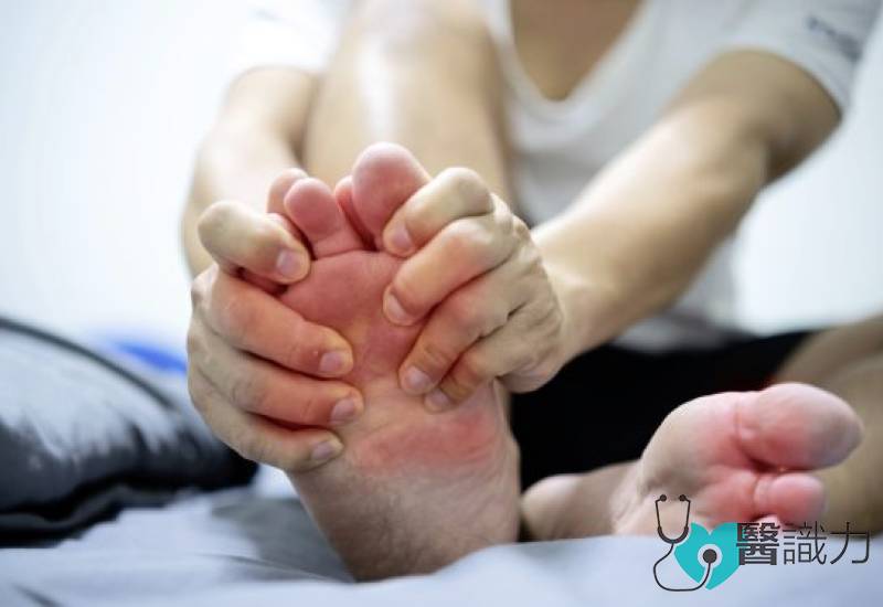 问医-陈欣怡-脚趾发麻1年勿轻忽-排除糖尿病-找出病因早治疗