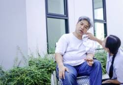 颜面神经麻痺, facial nerve palsy,  运动神经元, Motor Neuron, 贝尔氏麻痺症, Bell’s palsy, stroke, 中风, 郑淑君